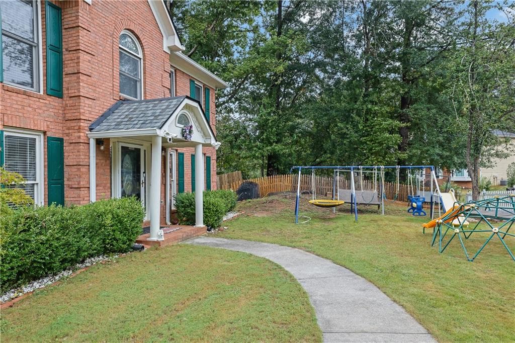 4 bedroom, 4 bathroom, 2,224 sq ft single family residence for sale at 4811 Old Field Drive, Kennesaw, GA 30144 — photo 5