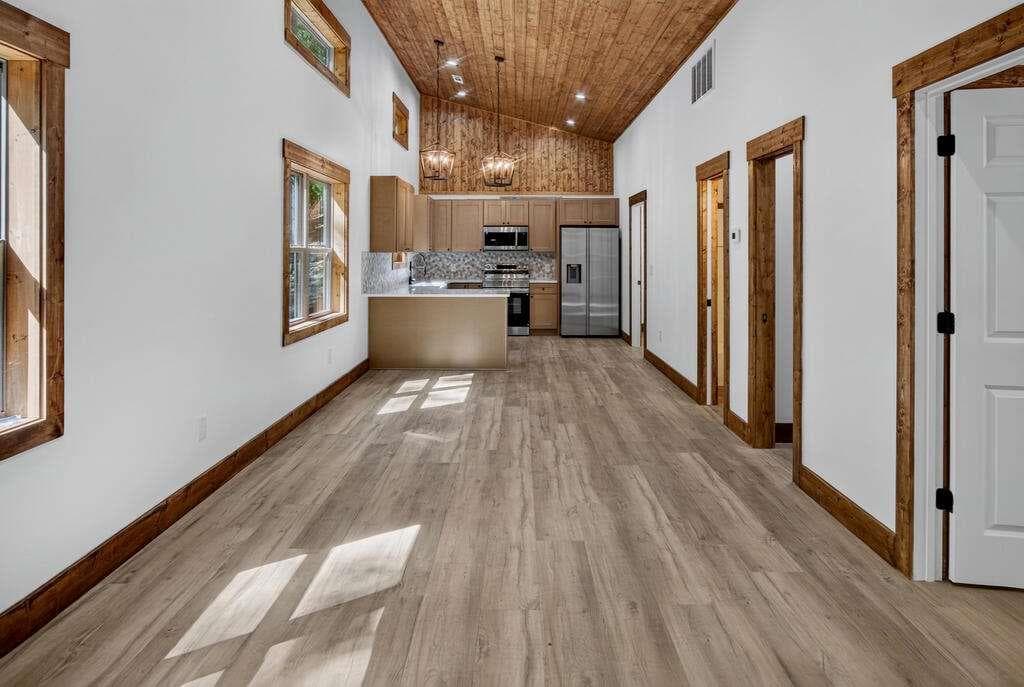 2 bedroom, 2 bathroom, 851 sq ft single family residence for sale at 41 Majestic Way, Morganton, GA 30560 — photo 2