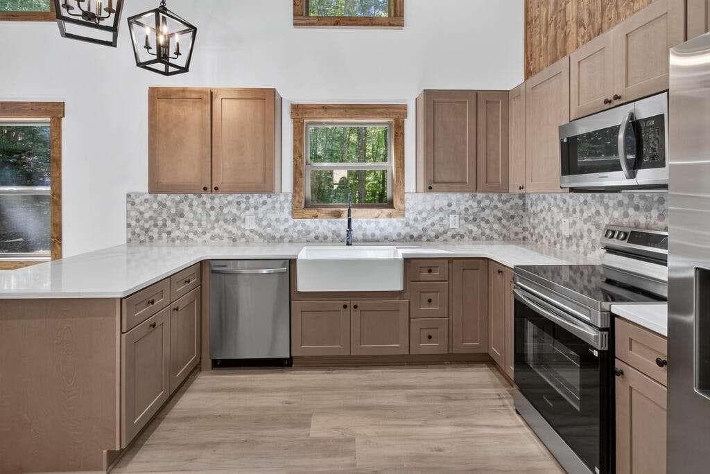 2 bedroom, 2 bathroom, 851 sq ft single family residence for sale at 41 Majestic Way, Morganton, GA 30560 — photo 5