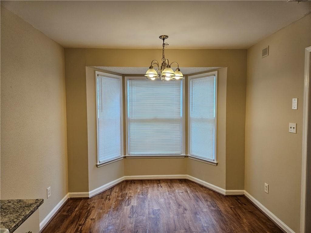 2 bedroom, 3 bathroom, 1,100 sq ft townhouse for rent at 1225 Oakplace Drive, Marietta, GA 30008 for $1,300 a month — photo 2