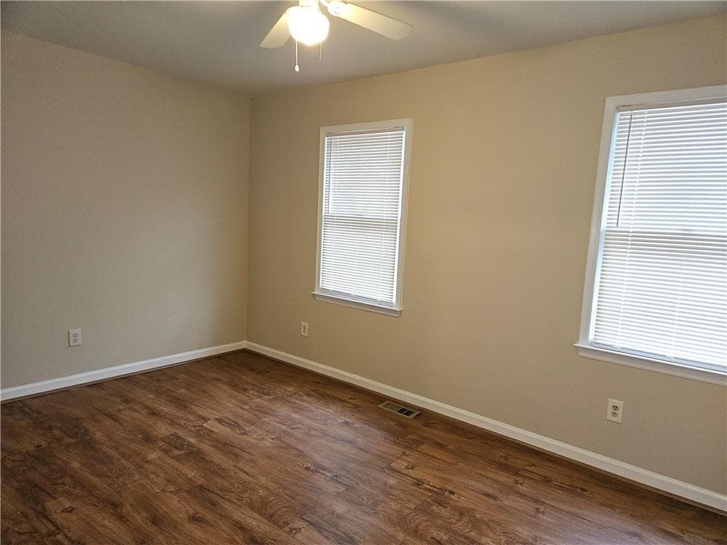 2 bedroom, 3 bathroom, 1,100 sq ft townhouse for rent at 1225 Oakplace Drive, Marietta, GA 30008 for $1,300 a month — photo 9