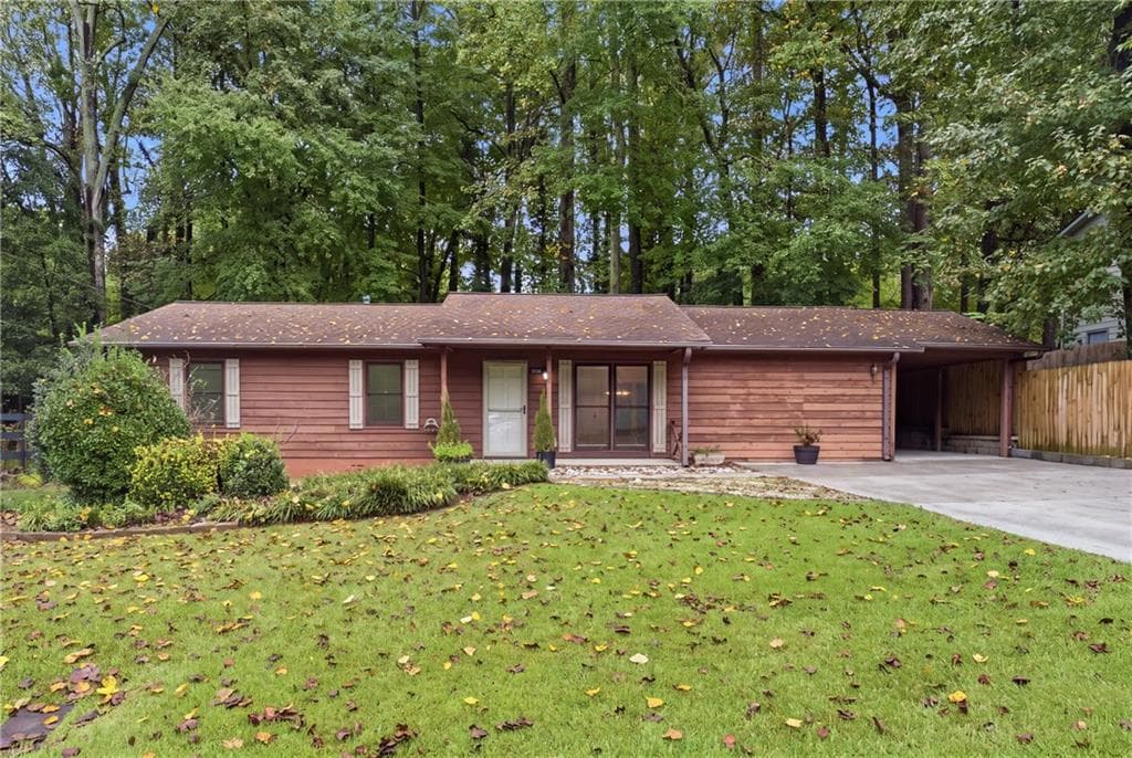 4 bedroom, 2 bathroom, 1,456 sq ft single family residence for rent at 3095 Woodland Drive, Kennesaw, GA 30152 for $2,300 a month — photo 1 of 48