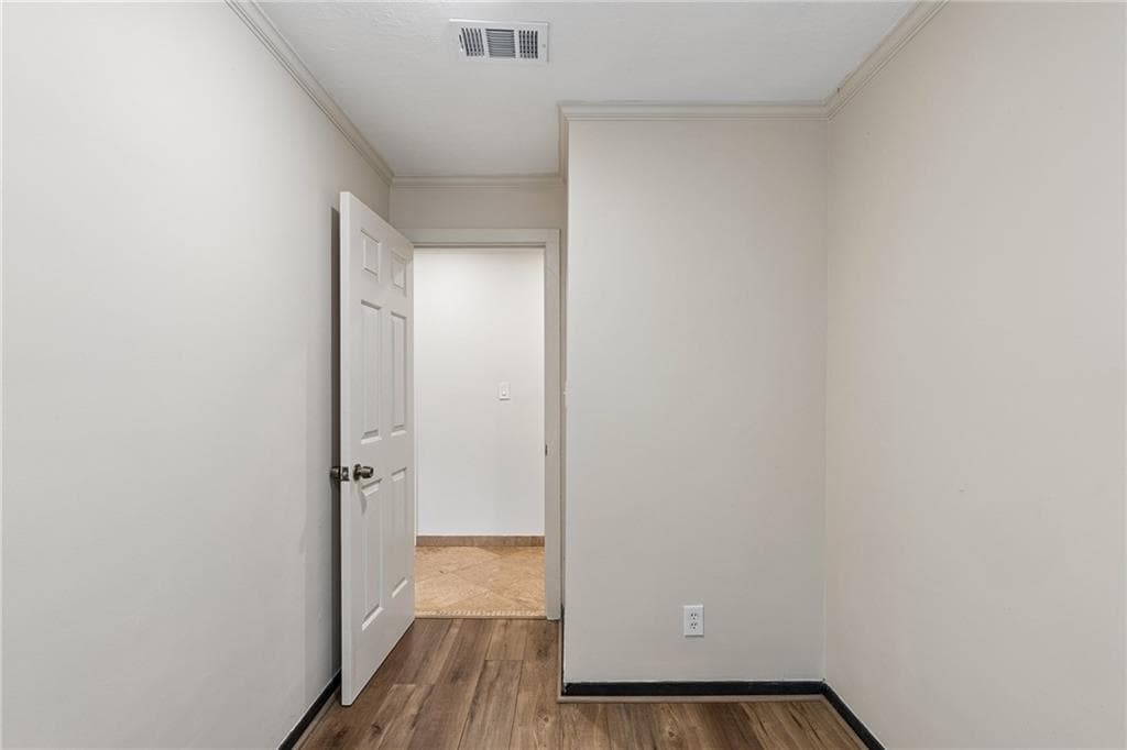2 bedroom, 2 bathroom, 1,017 sq ft condominium for sale at 2144 River Heights Court, Marietta, GA 30067 — photo 6