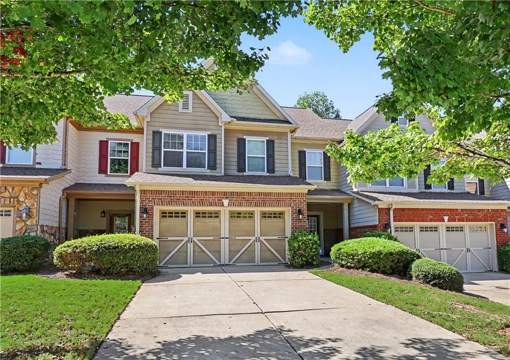 4 bedroom, 4 bathroom, 2,311 sq ft condominium for sale at 3107 Deercrest Court 117, Cumming, GA 30040