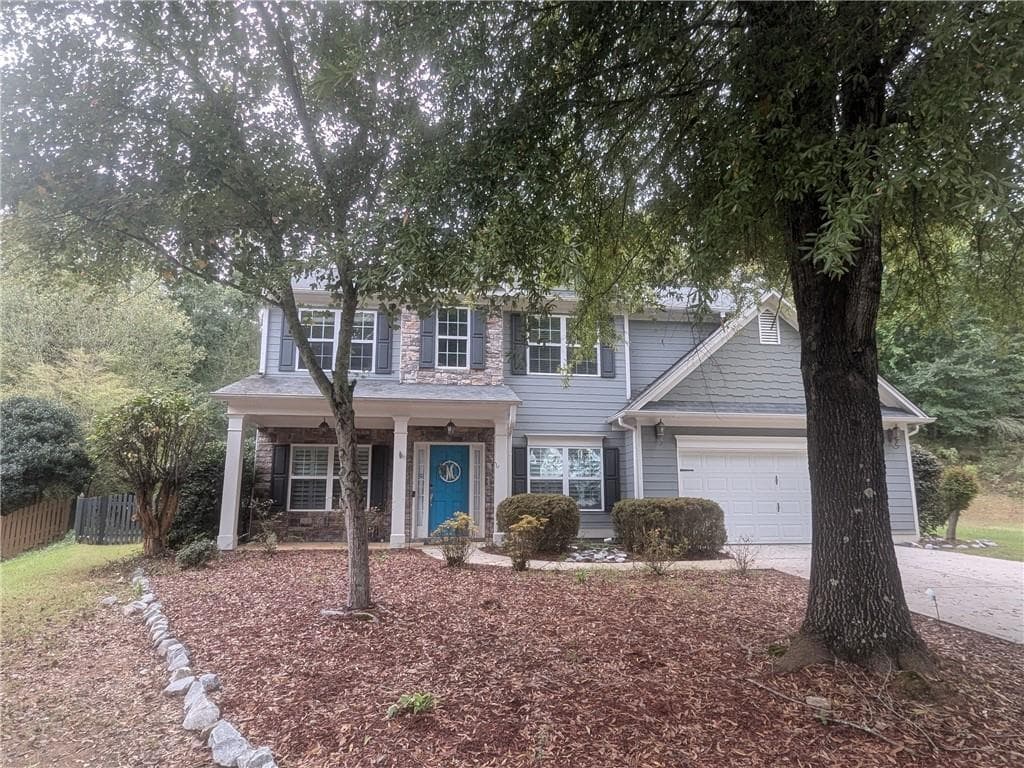 4 bedroom, 3 bathroom, 2,384 sq ft single family residence for rent at 6630 Grove Crossing Court, Cumming, GA 30028 for $2,900 a month — photo 2