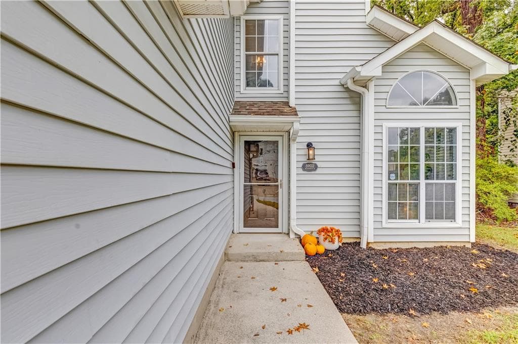 3 bedroom, 3 bathroom, 1,491 sq ft single family residence for sale at 5902 Brookside Drive, Mableton, GA 30126 — photo 4