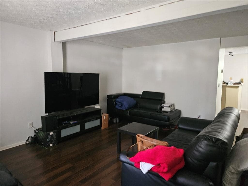 2 bedroom, 3 bathroom, 1,280 sq ft townhouse for sale at 5599 Marbut Road, Lithonia, GA 30058 — photo 2