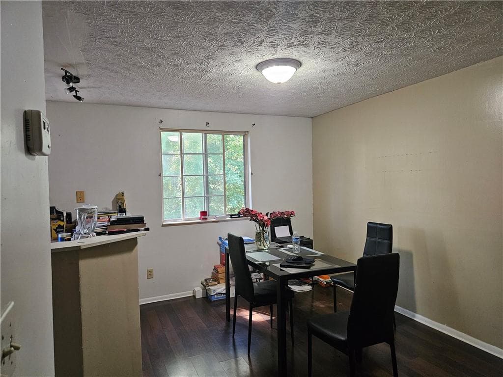 2 bedroom, 3 bathroom, 1,280 sq ft townhouse for sale at 5599 Marbut Road, Lithonia, GA 30058 — photo 3