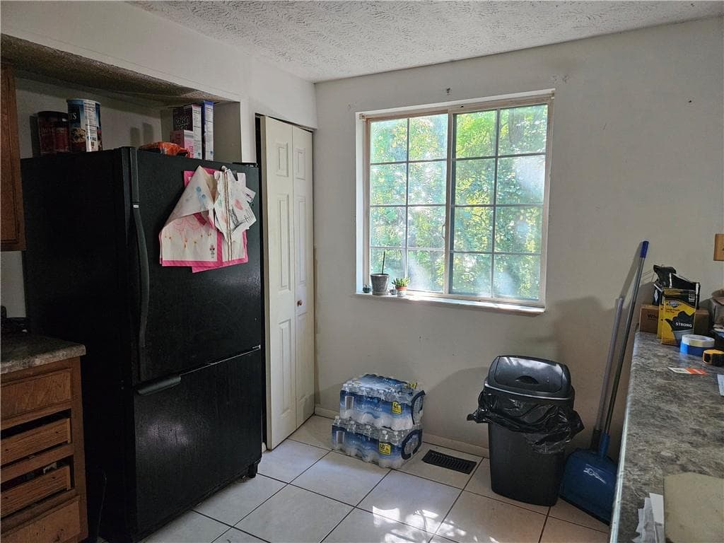 2 bedroom, 3 bathroom, 1,280 sq ft townhouse for sale at 5599 Marbut Road, Lithonia, GA 30058 — photo 5