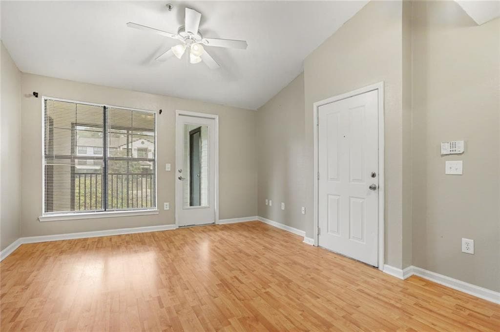 2 bedroom, 2 bathroom, 864 sq ft condominium for sale at 211 North Avenue 1332, Athens, GA 30601 — photo 7