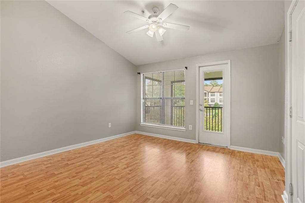2 bedroom, 2 bathroom, 864 sq ft condominium for sale at 211 North Avenue 1332, Athens, GA 30601 — photo 8
