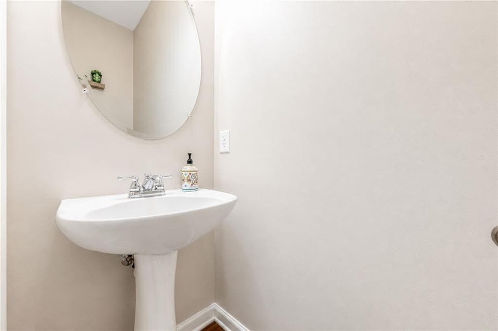 4 bedroom, 4 bathroom, 2,460 sq ft townhouse for sale at 2705 Maple Park Place, Cumming, GA 30041 — photo 3