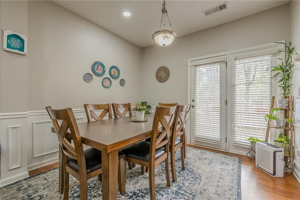 4 bedroom, 4 bathroom, 2,460 sq ft townhouse for sale at 2705 Maple Park Place, Cumming, GA 30041 — photo 6