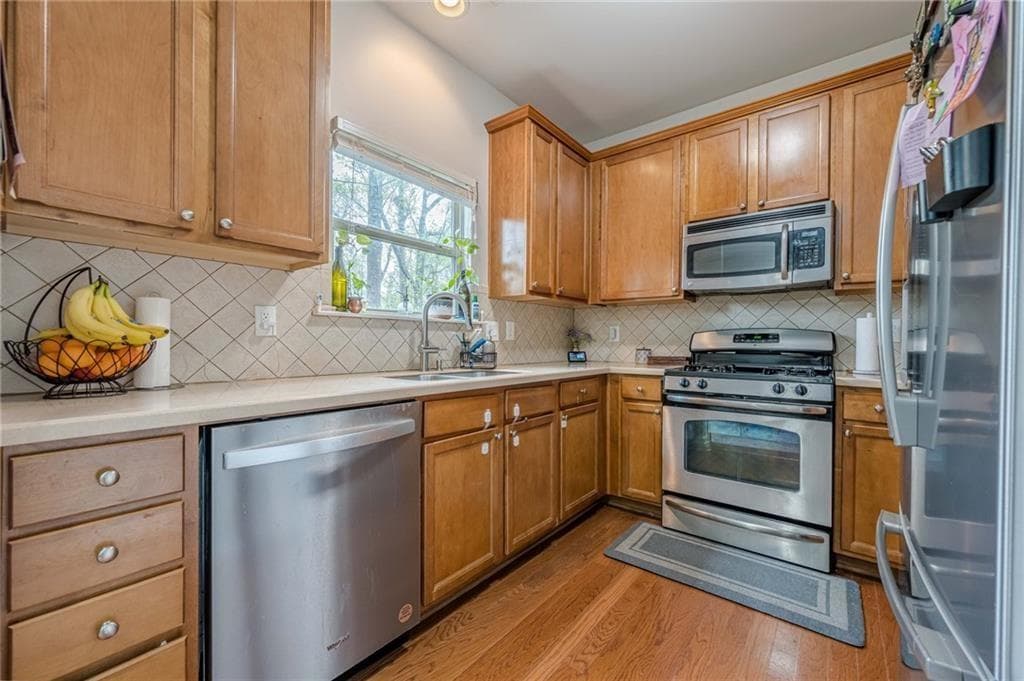 4 bedroom, 4 bathroom, 2,460 sq ft townhouse for sale at 2705 Maple Park Place, Cumming, GA 30041 — photo 8