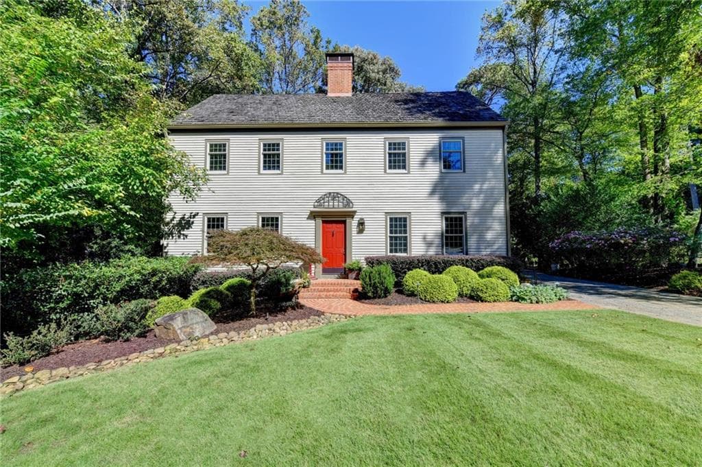 5 bedroom, 6 bathroom, 3,684 sq ft single family residence for sale at 675 Peace Creek Trace, Alpharetta, GA 30005 — photo 2