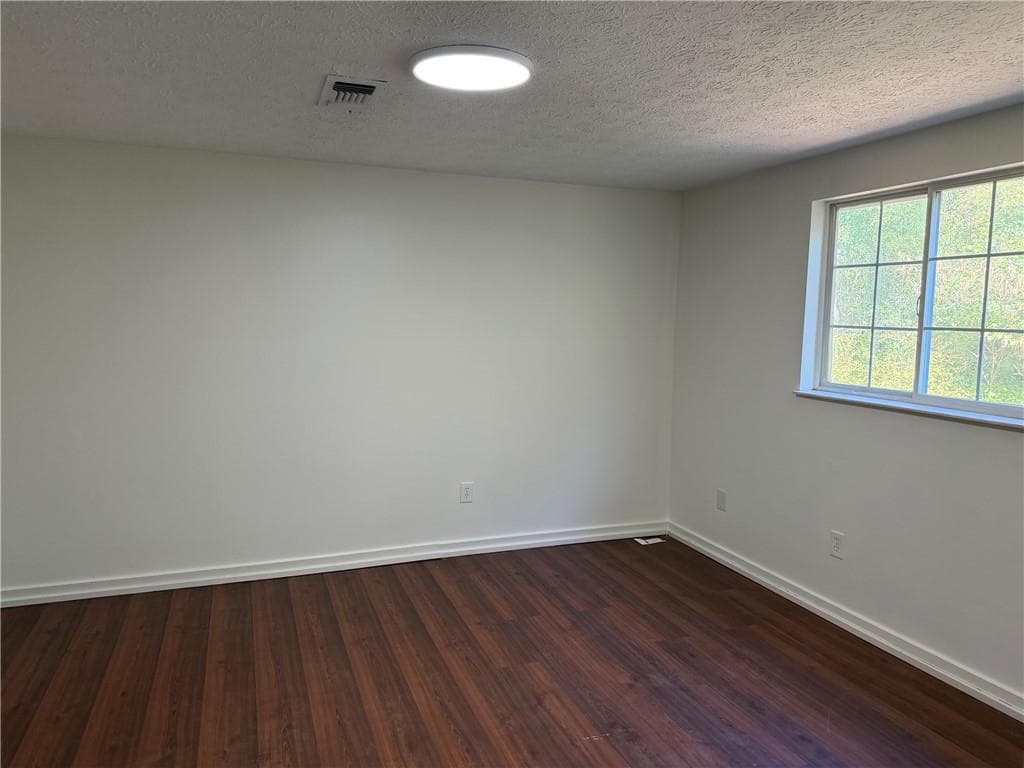 3 bedroom, 3 bathroom, 1,654 sq ft townhouse for rent at 103 Hamilton Trace, Marietta, GA 30068 for $2,100 a month — photo 9