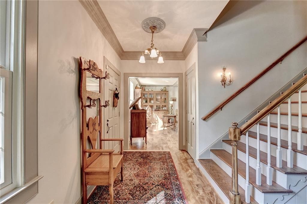 5 bedroom, 6 bathroom, 3,684 sq ft single family residence for sale at 675 Peace Creek Trace, Alpharetta, GA 30005 — photo 7