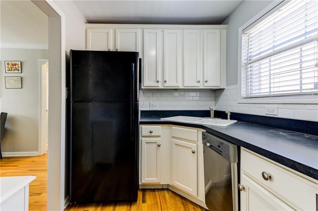 2 bedroom, 1 bathroom, 637 sq ft condominium for sale at 3206 Mathieson Drive 2, Atlanta, GA 30305 — photo 4