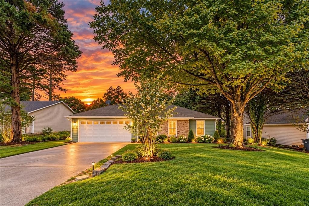 3 bedroom, 2 bathroom, 1,442 sq ft single family residence under contract at 1648 Brandon Square, Lawrenceville, GA 30044