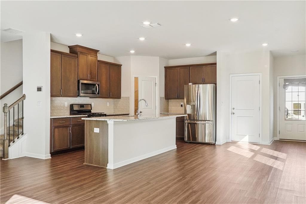 3 bedroom, 3 bathroom, 1,762 sq ft townhouse for rent at 5562 Plain Field Lane, Lilburn, GA 30047 for $2,299 a month — photo 4