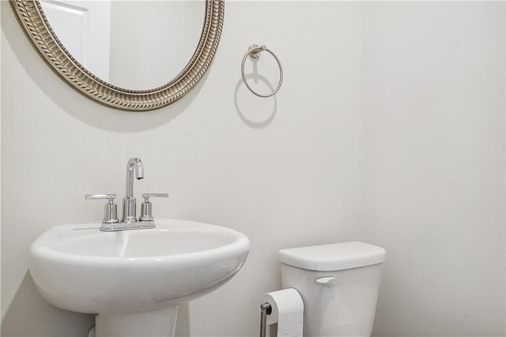 3 bedroom, 3 bathroom, 1,762 sq ft townhouse for rent at 5562 Plain Field Lane, Lilburn, GA 30047 for $2,299 a month — photo 6