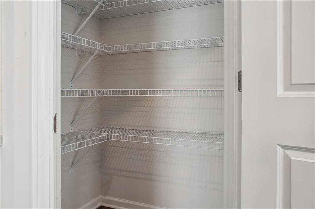 3 bedroom, 3 bathroom, 1,762 sq ft townhouse for rent at 5562 Plain Field Lane, Lilburn, GA 30047 for $2,299 a month — photo 7