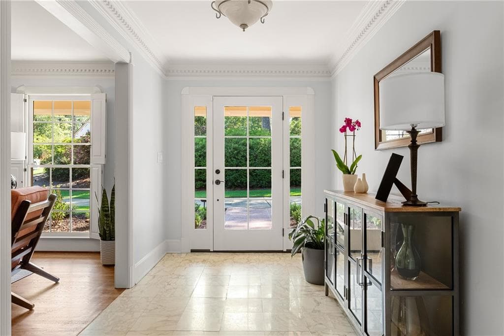 5 bedroom, 4 bathroom, 5,358 sq ft single family residence for sale at 5580 Lake Island Drive, Sandy Springs, GA 30327 — photo 3