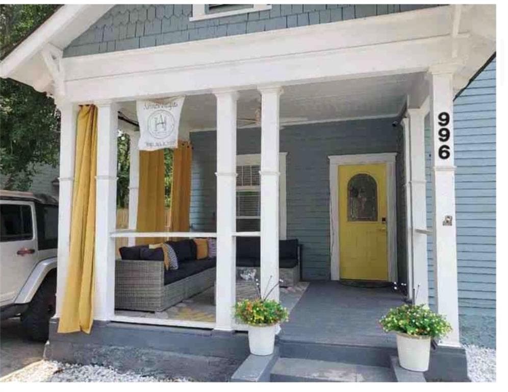 5 bedroom, 4 bathroom, 1,761 sq ft single family residence for sale at 996 Parsons Street, Atlanta, GA 30314 — photo 2