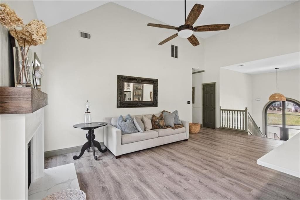 4 bedroom, 3 bathroom, 2,406 sq ft single family residence for sale at 136 Huntcliff Trail, Ellenwood, GA 30294 — photo 5