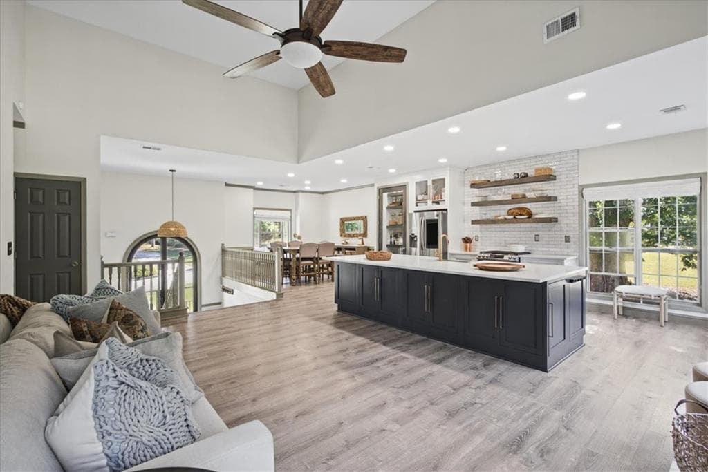4 bedroom, 3 bathroom, 2,406 sq ft single family residence for sale at 136 Huntcliff Trail, Ellenwood, GA 30294 — photo 10