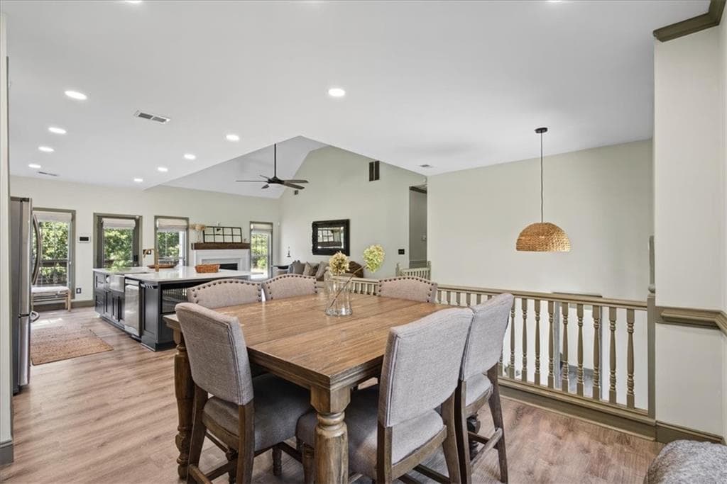 4 bedroom, 3 bathroom, 2,406 sq ft single family residence for sale at 136 Huntcliff Trail, Ellenwood, GA 30294 — photo 4