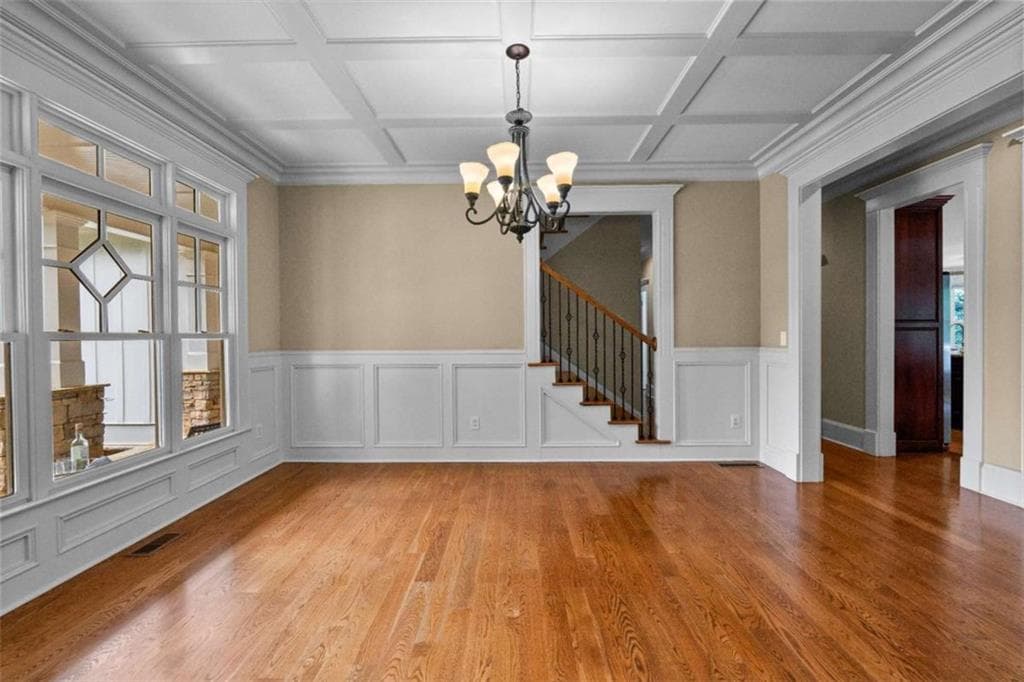 5 bedroom, 7 bathroom, 6,025 sq ft single family residence for sale at 120 Crystal Court, Tyrone, GA 30290 — photo 9