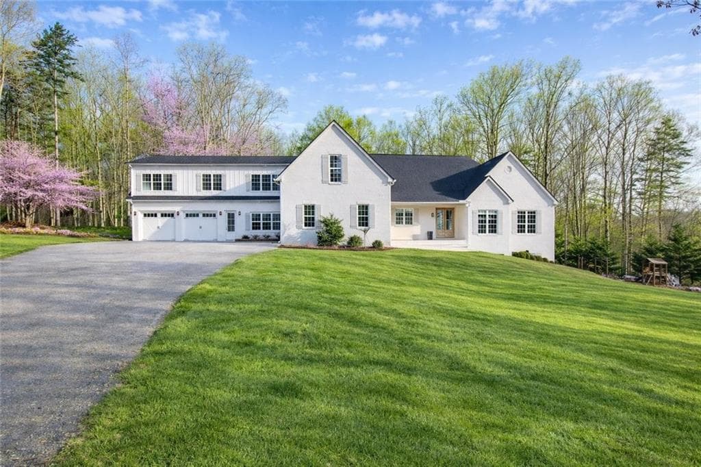 7 bedroom, 6 bathroom, 8,000 sq ft single family residence for sale at 2345 Fred Pitts Road, Clarkesville, GA 30523 — photo 2
