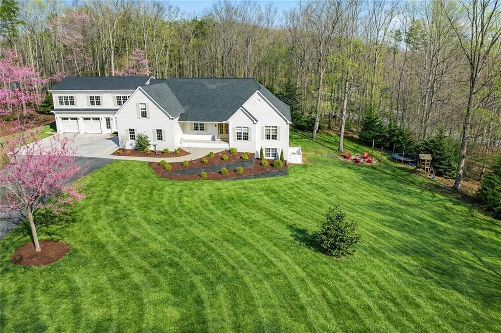 7 bedroom, 6 bathroom, 8,000 sq ft single family residence for sale at 2345 Fred Pitts Road, Clarkesville, GA 30523 — photo 3