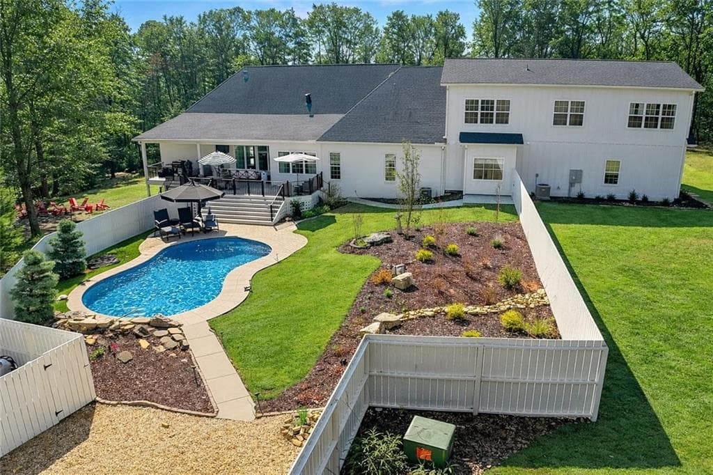 7 bedroom, 6 bathroom, 8,000 sq ft single family residence for sale at 2345 Fred Pitts Road, Clarkesville, GA 30523 — photo 9