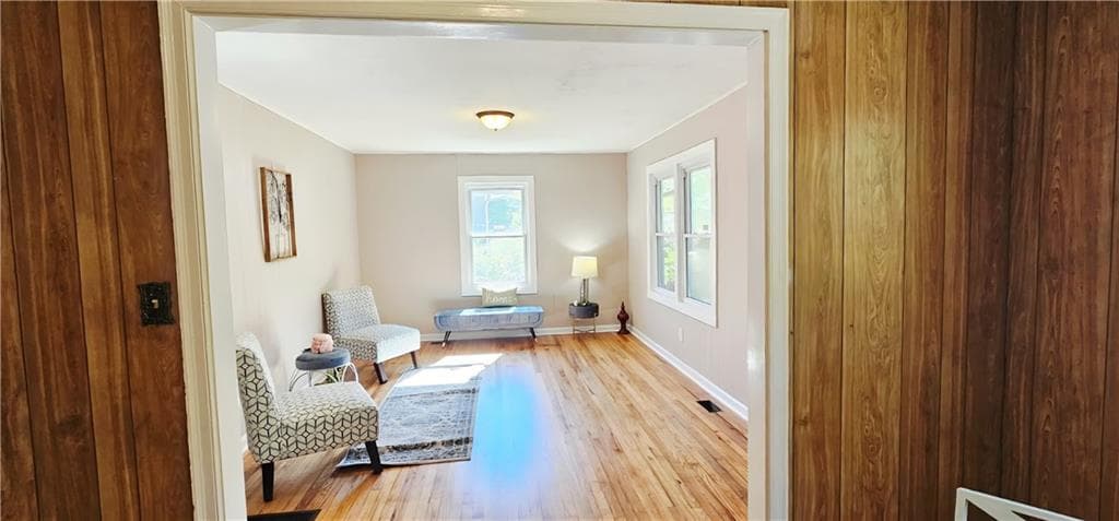 3 bedroom, 1 bathroom, 1,250 sq ft single family residence for sale at 425 Francis Circle, Mableton, GA 30126 — photo 4