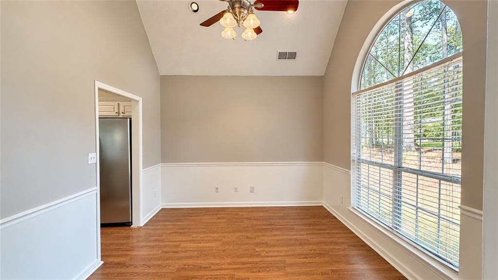 3 bedroom, 3 bathroom, 2,025 sq ft single family residence for sale at 20 Bartlett Drive, Sharpsburg, GA 30277 — photo 4