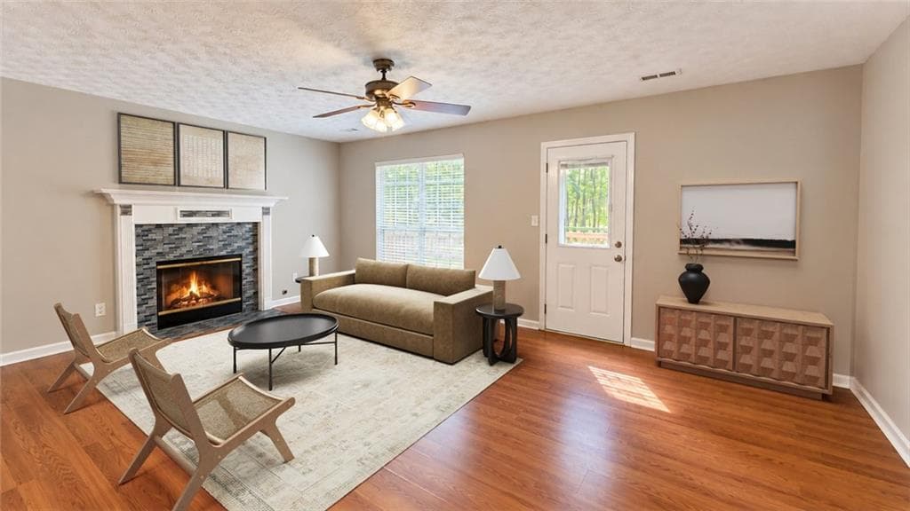3 bedroom, 3 bathroom, 2,025 sq ft single family residence for sale at 20 Bartlett Drive, Sharpsburg, GA 30277 — photo 9