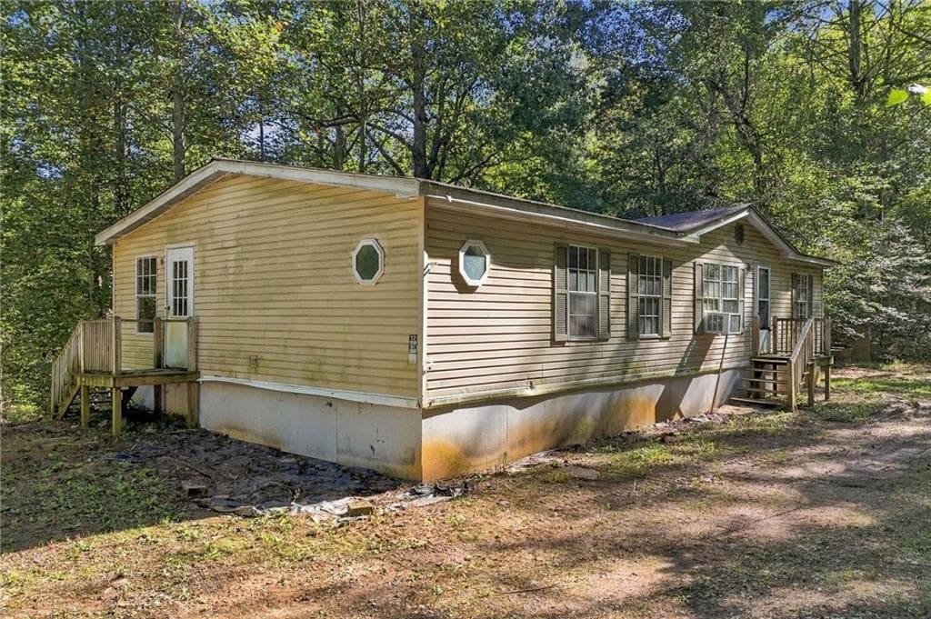 3 bedroom, 2 bathroom single family residence for sale at 108 Charlottes Web Lane, Ellijay, GA 30540 — photo 5