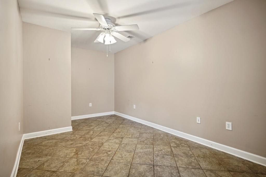 2 bedroom, 3 bathroom, 1,887 sq ft townhouse for rent at 3775 Ashford Creek Avenue, Brookhaven, GA 30319 for $3,250 a month — photo 3