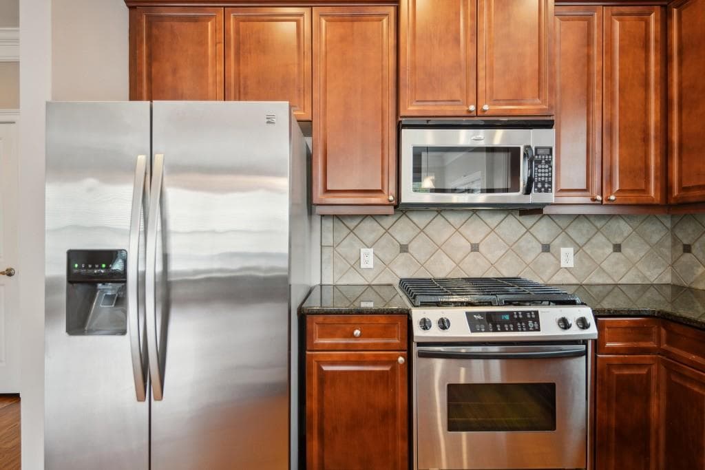 2 bedroom, 3 bathroom, 1,887 sq ft townhouse for rent at 3775 Ashford Creek Avenue, Brookhaven, GA 30319 for $3,250 a month — photo 6