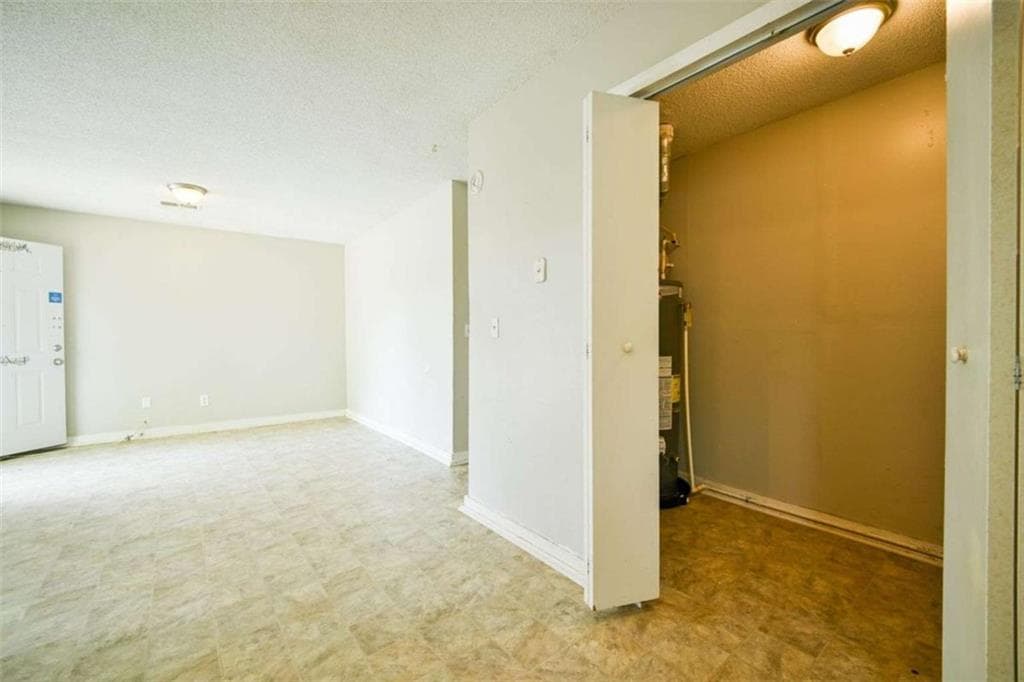 3 bedroom, 1 bathroom, 900 sq ft single family residence for sale at 1129 Ext W College Street, Griffin, GA 30224 — photo 7