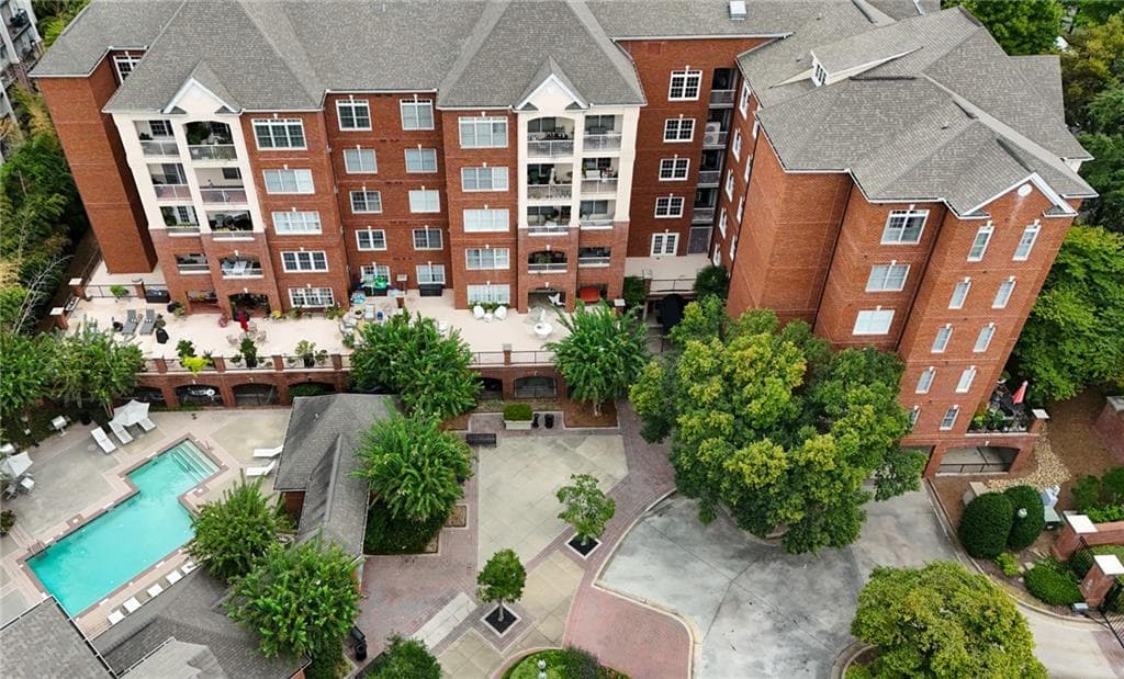 2 bedroom, 3 bathroom, 1,693 sq ft condominium for sale at 211 Colonial Homes Drive 1304, Atlanta, GA 30309 — photo 4