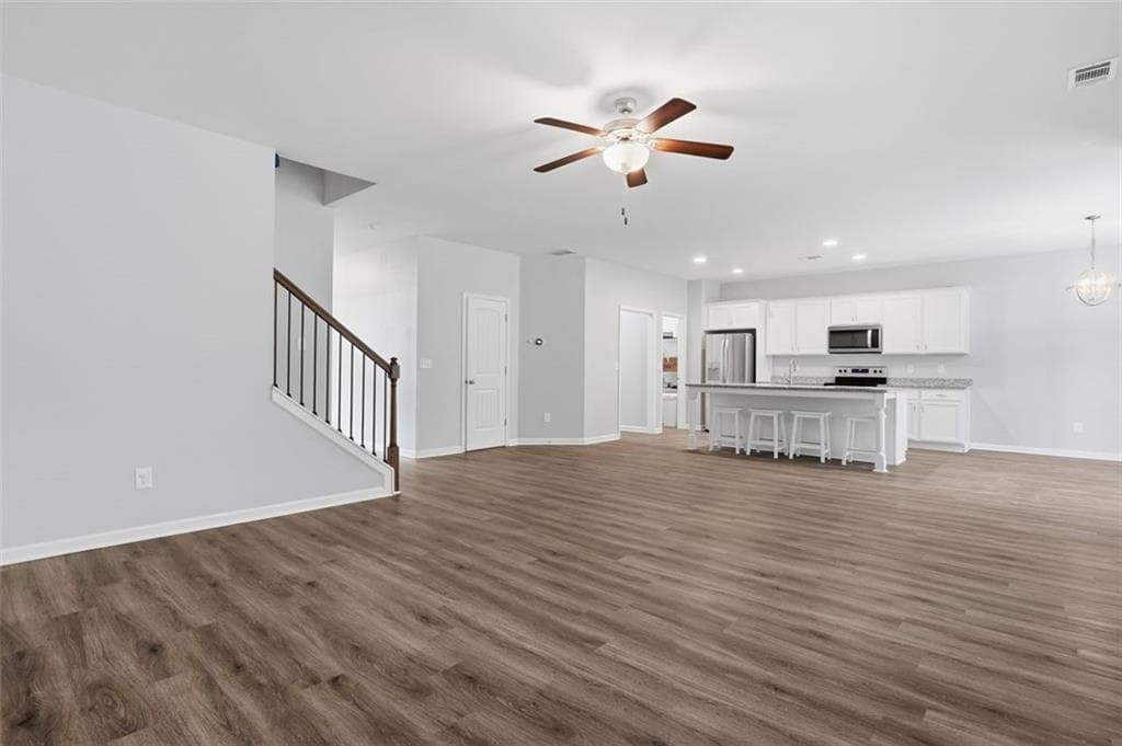 4 bedroom, 3 bathroom, 2,601 sq ft single family residence for sale at 6535 River Station Drive, Lula, GA 30554 — photo 10