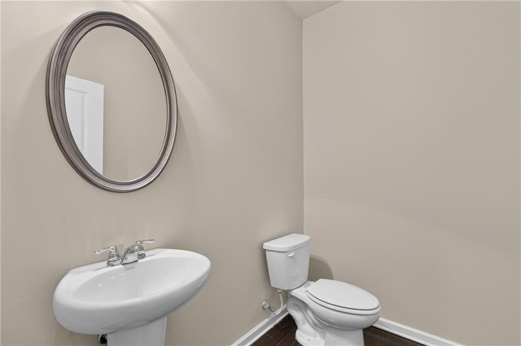 3 bedroom, 3 bathroom, 2,116 sq ft single family residence for sale at 7113 Creeksong Drive, Douglasville, GA 30134 — photo 4