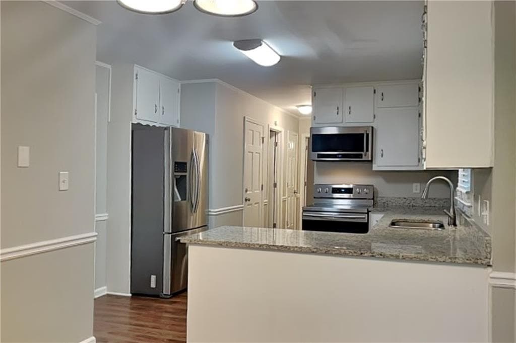 4 bedroom, 3 bathroom, 2,404 sq ft single family residence for rent at 1484 Pleasant Street, Marietta, GA 30066 for $2,740 a month — photo 5