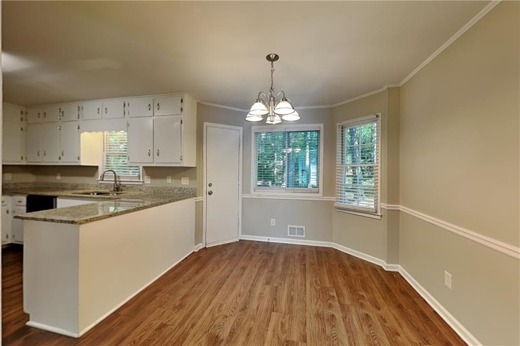 4 bedroom, 3 bathroom, 2,404 sq ft single family residence for rent at 1484 Pleasant Street, Marietta, GA 30066 for $2,740 a month — photo 7