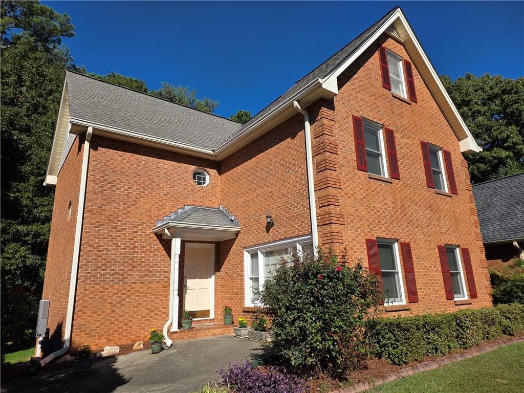 4 bedroom, 2 bathroom, 1,933 sq ft single family residence for rent at 1378 Camden Walk, Decatur, GA 30033 for $2,895 a month — photo 4
