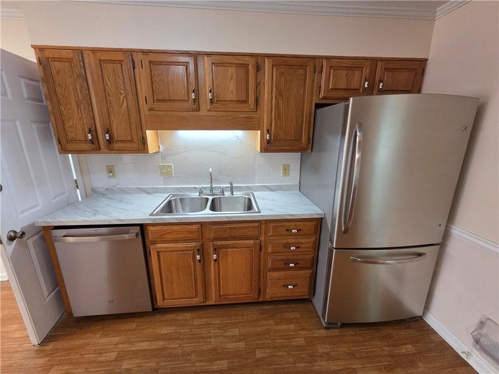 4 bedroom, 2 bathroom, 1,933 sq ft single family residence for rent at 1378 Camden Walk, Decatur, GA 30033 for $2,895 a month — photo 10