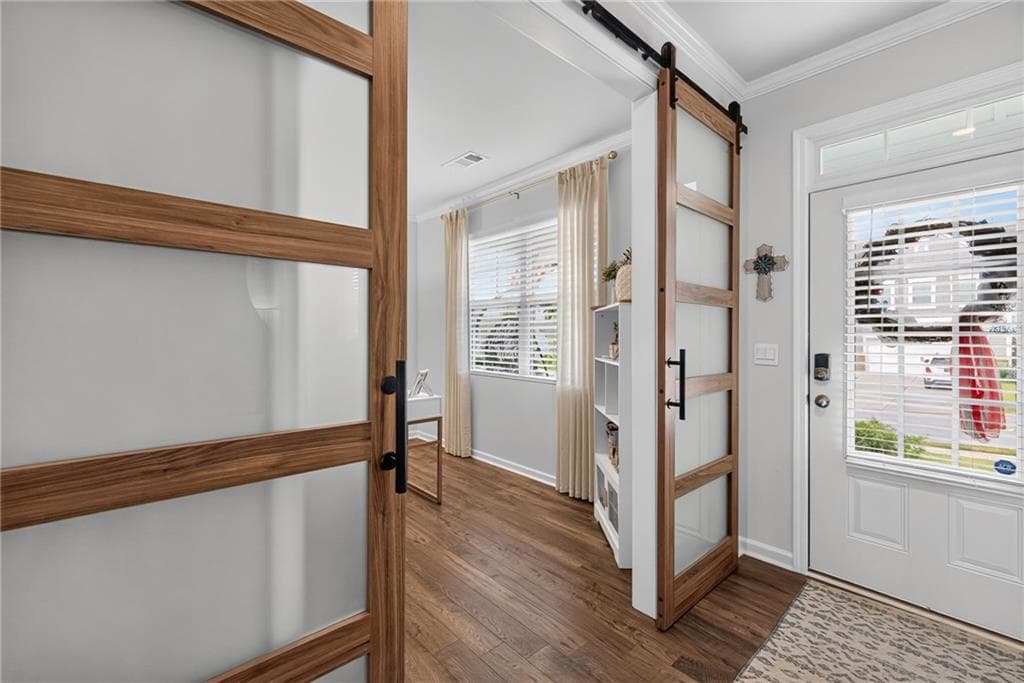 5 bedroom, 3 bathroom, 2,539 sq ft single family residence for sale at 6012 Screech Owl Drive, Flowery Branch, GA 30542 — photo 3